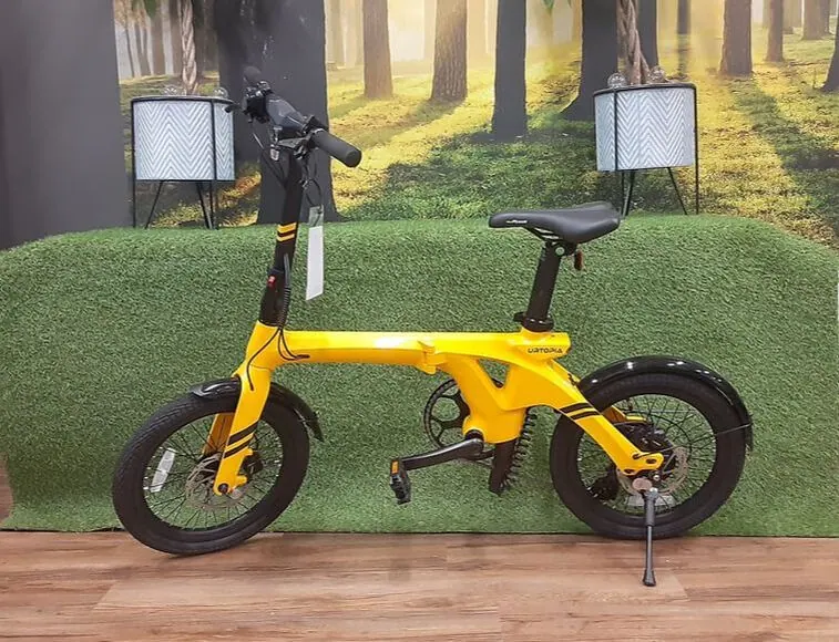 Carbon Fold 1 folding carbon e-bike in yellow